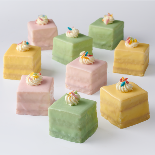 Gekleurd-petit-fours.png